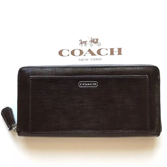 COACH 👛 DARCY PATENT LEATHER ACCORDION ZIP WALLET - Picture 3 of 16